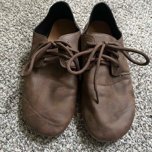 Women’s minimalist Brown Casual Oxford style shoes